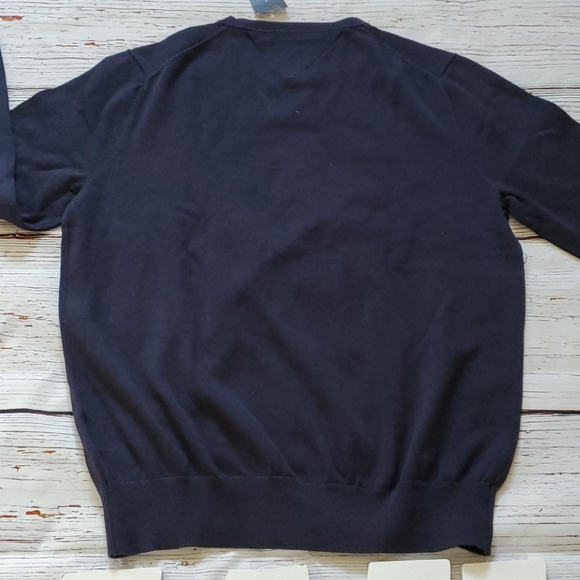 🆕️ TOMMY HILFIGER MEN'S CREWNECK SWEATER - Picture 8 of 8